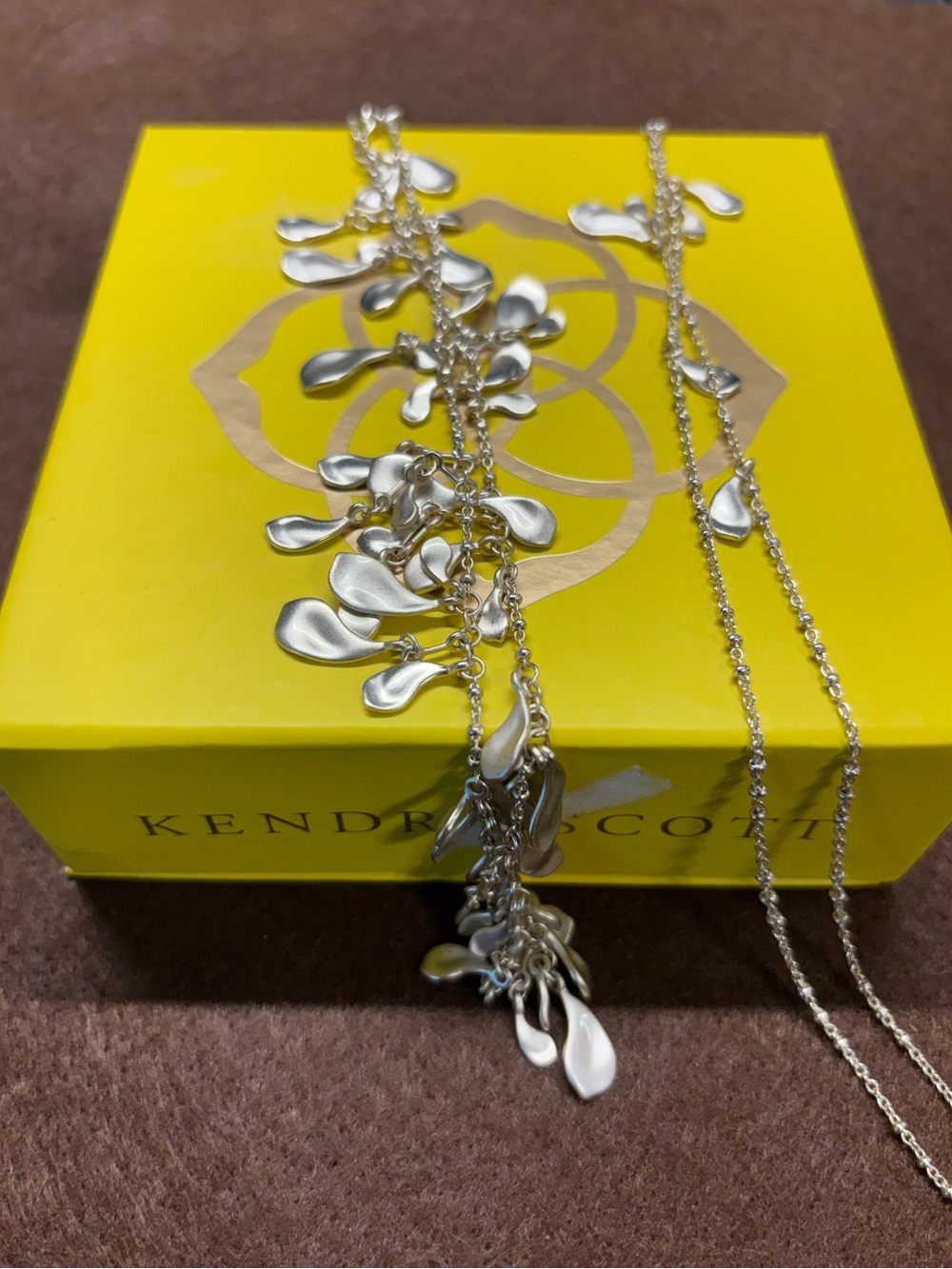Kendra Scott Bella - Gold Petal Cascade Necklace 20”